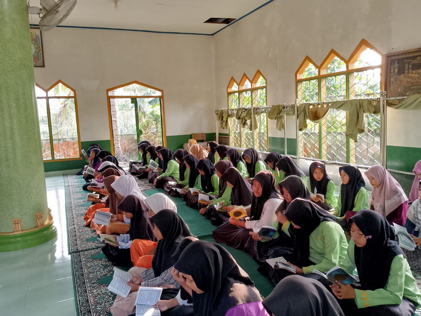 Bentuk Karakter Religius Siswa MTsN 4 Batanghari
