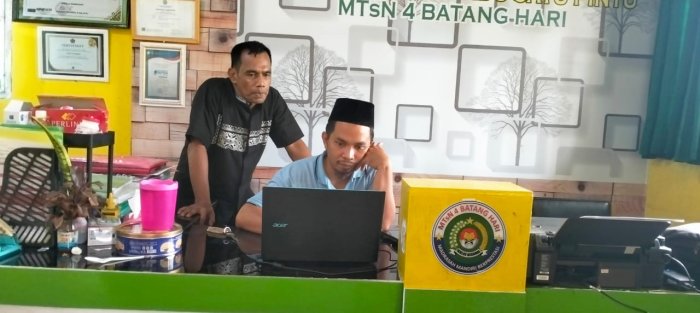 Menuju Batas Akhir, MTsN 4 Batang Hari Percepat Finalisasi SAKIP 2025 Menuju Batas Akhir, MTsN 4 Batang Hari Percepat Finalisasi SAKIP 2025