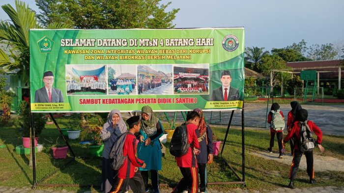 SANTIK di MTsN 4 Batang Hari Terapkan 5S:  Menciptakan madrasah yang Berkarakter