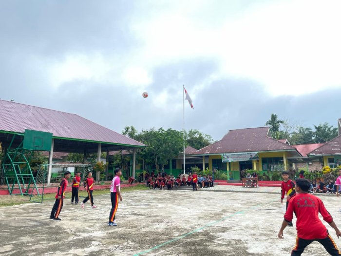 Semarak Class Meeting MTsN 4 Batanghari Futsal Putra Antar Kelas Berlangsung Meriah