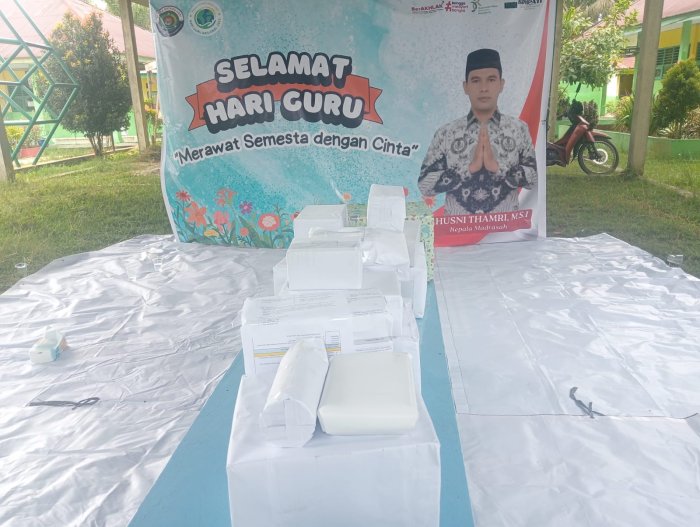 GTK MTsN 4 Batanghari Siapkan Kado Khusus untuk Hari Guru Nasional GTK MTsN 4 Batanghari Siapkan Kado Khusus untuk Hari Guru Nasional