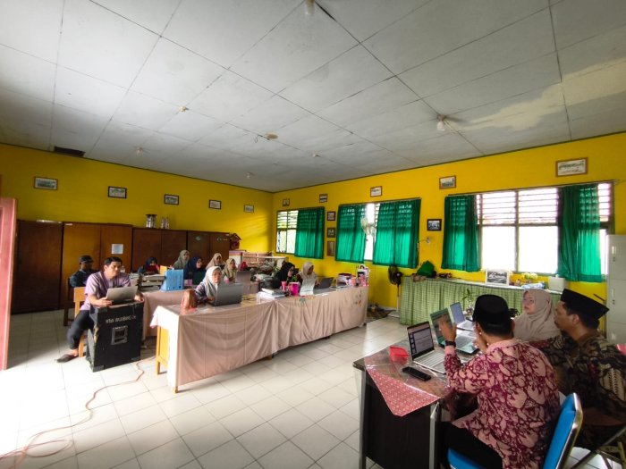 Operator Keuangan Mantapkan Pengisian SIPKA Triwulan I, Bersinergi dengan GTK