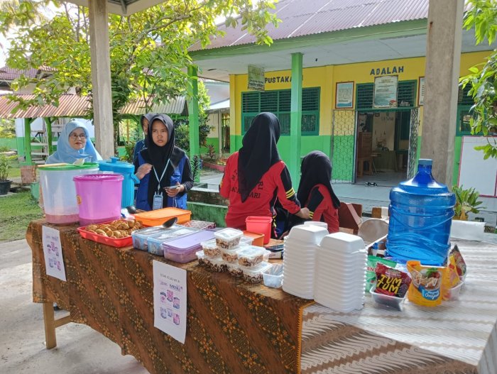 Berburu Kuliner di Bazar MTsN 4 Batang Hari, Semarak HUT ke-29 Penuh Cita Rasa dan Keceriaan