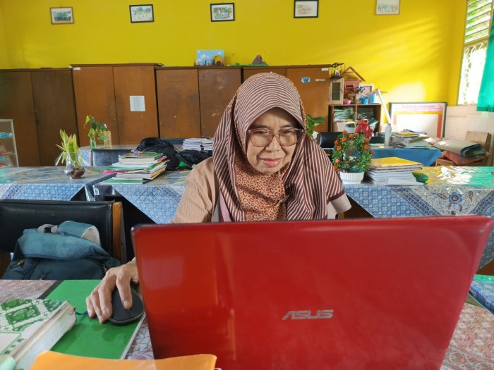 Sempat terkendala jaringan internet, simulasi AKGTK guru matematika MTsN 4 Batang Hari akhirnya lancar dan sukses
