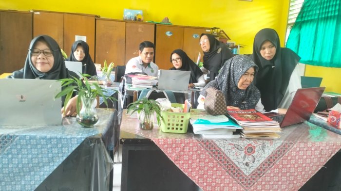 Tingkatkan Literasi Digital, MTsN 4 Batang Hari Sosialisasikan Akun Srikandi