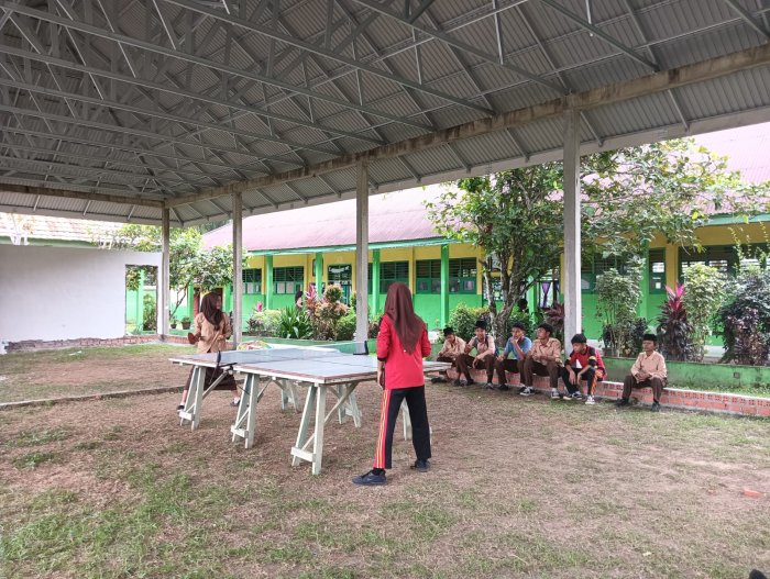 MTsN 4 Batanghari Laksanakan Peminatan Ekstrakurikuler Tenis Meja