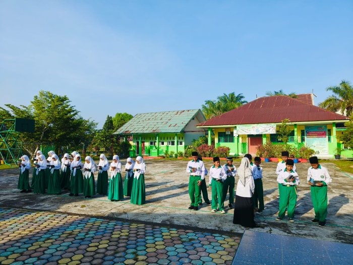 Lisan Terjaga, Hati Berdzikir hari menjadi tenang Lisan Terjaga, Hati Berdzikir hari menjadi tenang
