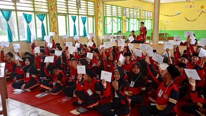 Belajar Sambil Bermain, Game Ranking 1 Meriahkan MATAMUDA MTsN 4 Batang Hari