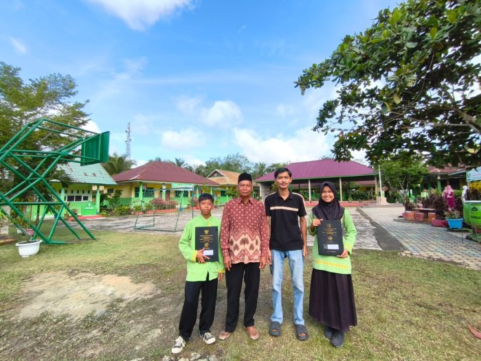 MTsN 4 Batanghari Laksanakan Program GEMAR pada Pengambilan Rapor Semester Ganjil